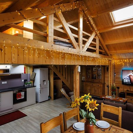 Spacious Cabin Evcharger And Free Parking Near Cambridge Exteriér fotografie