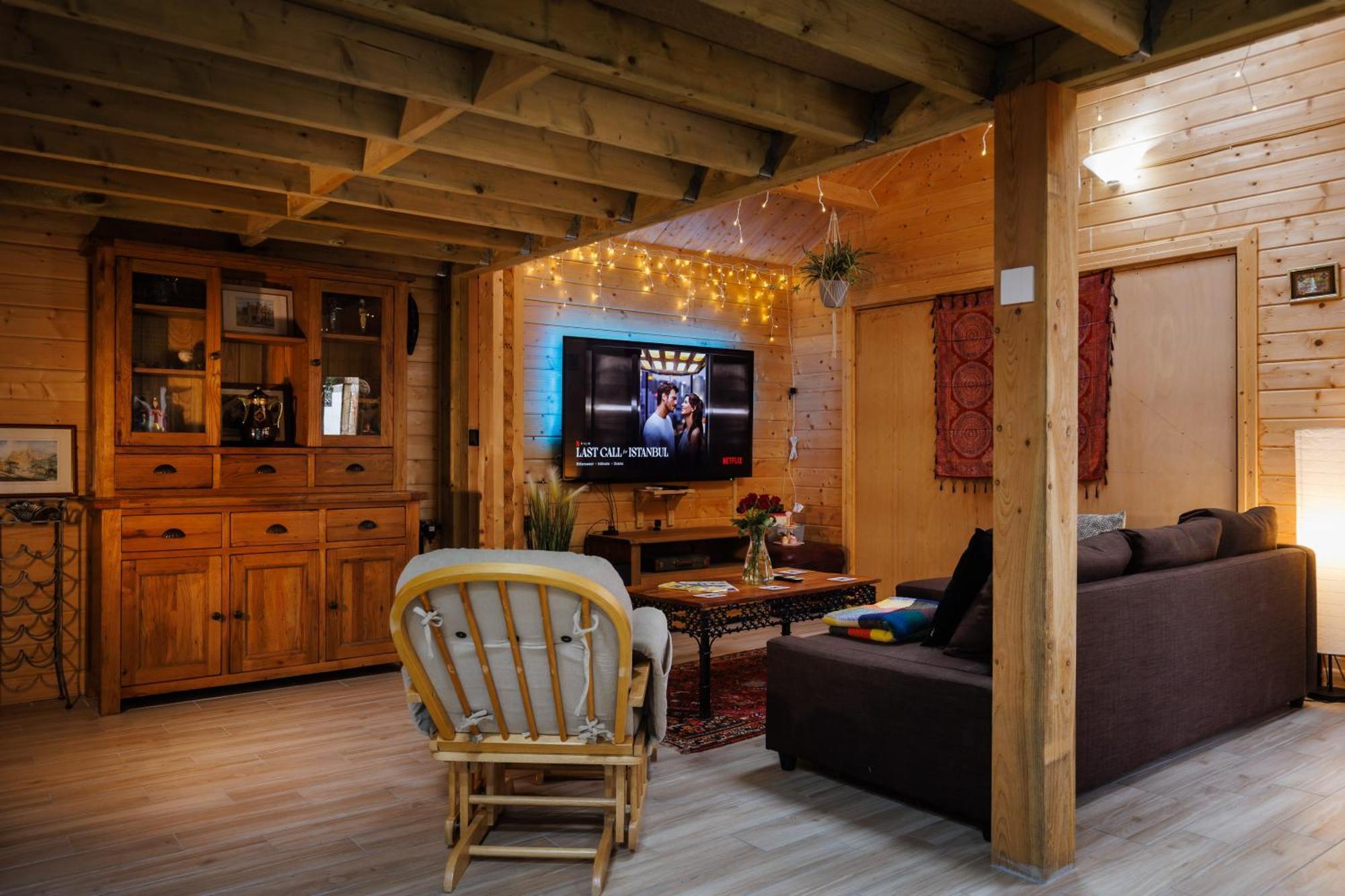 Spacious Cabin Evcharger And Free Parking Near Cambridge Exteriér fotografie