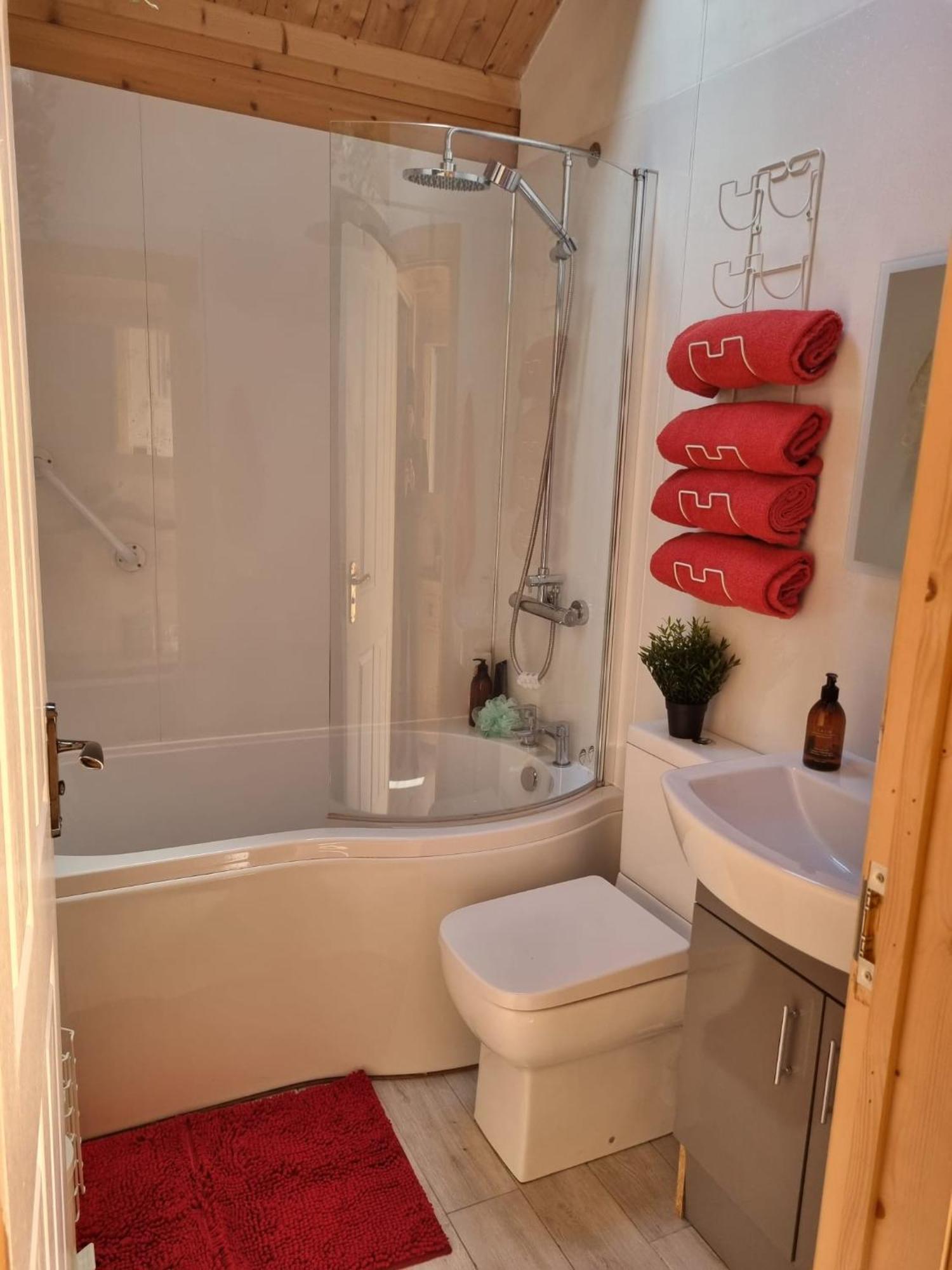 Spacious Cabin Evcharger And Free Parking Near Cambridge Exteriér fotografie